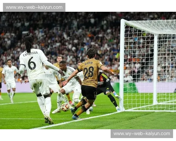 国王杯阵型：战术、变化与经典案例