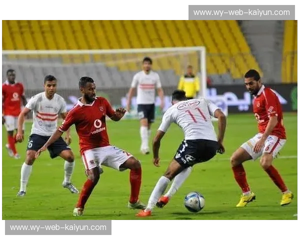 硝烟弥漫的绿茵场：艾因与吉阿赫利，一场不容错过的巅峰对决！